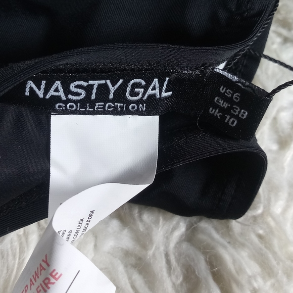 Nasty Gal Adios Beaches Multiway Bikini Top Size 6 - Picture 7 of 7
